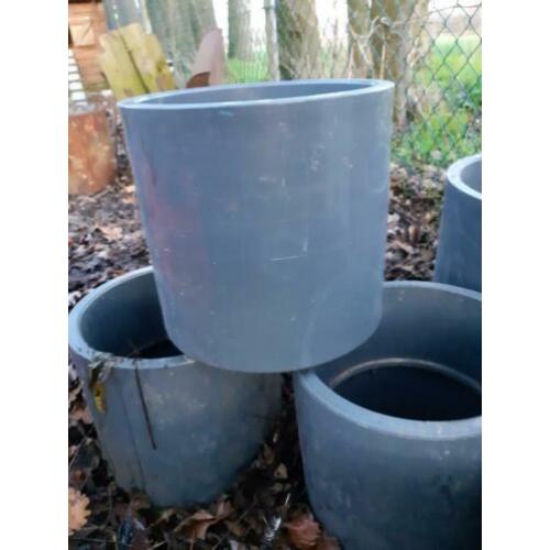 PVC bochten, knieën en mancetten 25 cm en 31 cm doorsnee