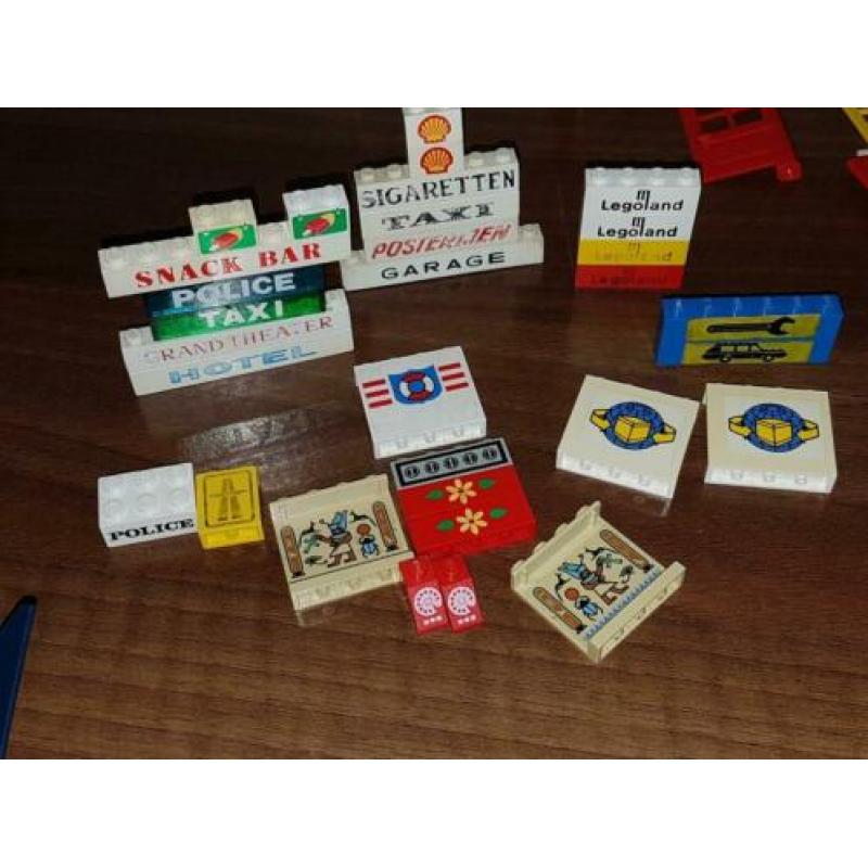 Heel veel Vintage Lego ramen deuren enz enz