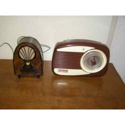 Twee retro radio's (A19 2305)