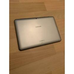 5x samsung en 1x apple tablet