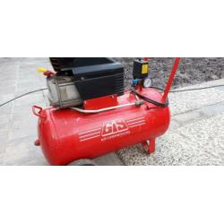 Mooie gebruikte compressor 50liter 2HP