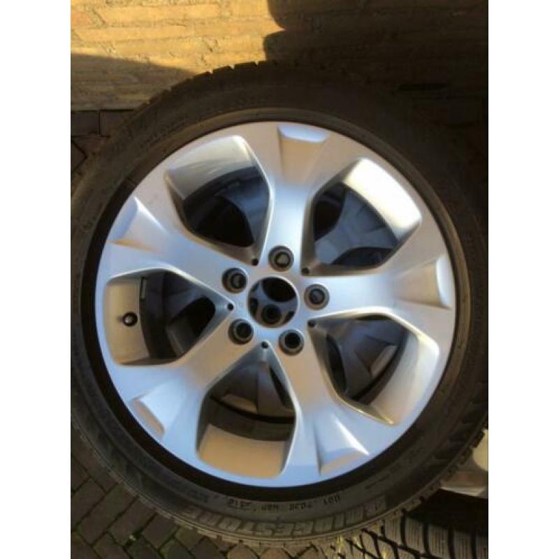 Winterbanden met l.m. velgen voor BMW X1