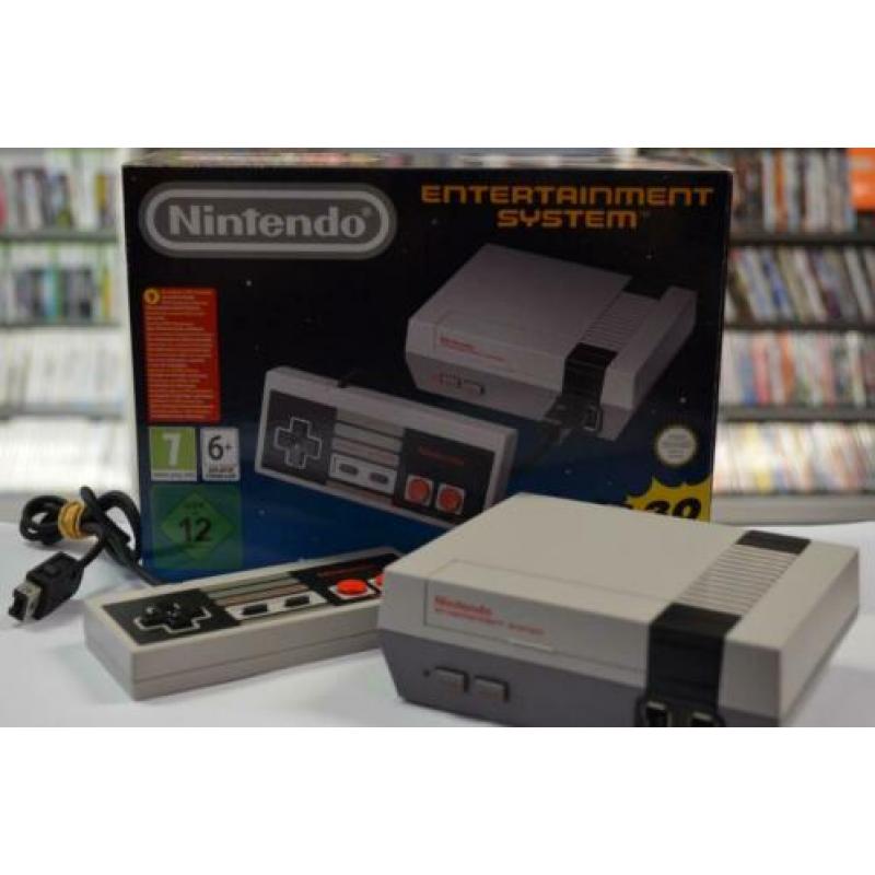 ZGAN IN DOOSJE: Nintendo Mini NES met 1 controller en doosje