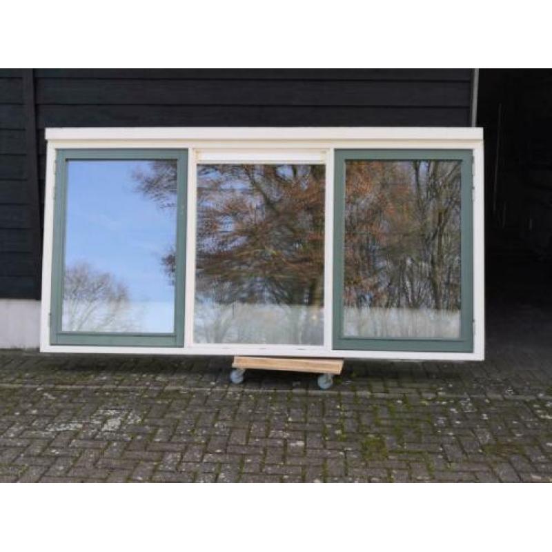 Hardhouten kozijn met twee draairamen