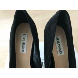 Steve Madden, Zwarte hoge hakken van suède leer, maat 38