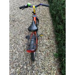 Je eerste Loekie kinderfiets voor op straat!