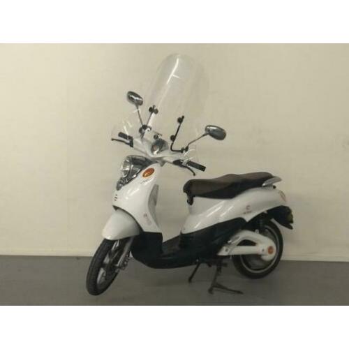 NIMOTO Snorscooter Trendy 1000 de Luxe | Z.G.A.N | LAGE KM |