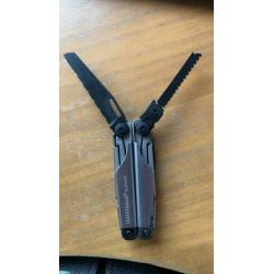 Leatherman Surge [Black & Silver] limited edition