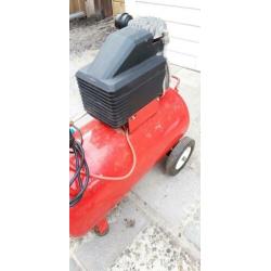 Mooie gebruikte compressor 50liter 2HP
