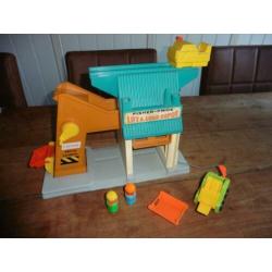 Fisher Price Vintage Lift en & Load Depot 942 uit 1976