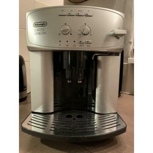 DeLonghi Caffe Venezia vol automatische koffie apparaat.
