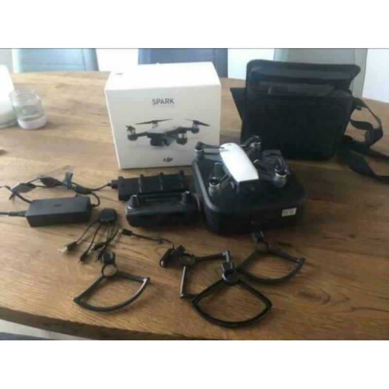 Dji spark fly more combo (met bon)