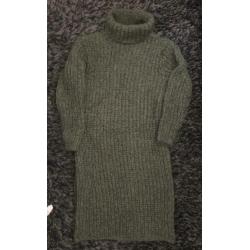 Olijfgroene jurk mt 36/38 mix alpaca mohair zijde.