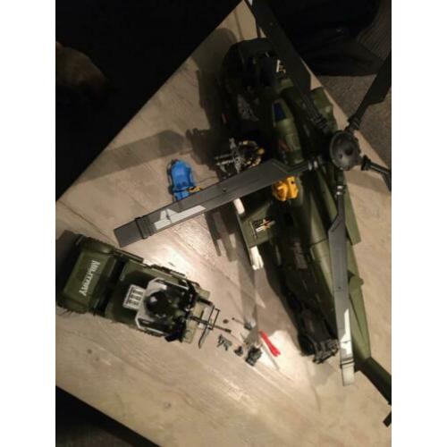 Soldier force helicopter en 2 auto’s