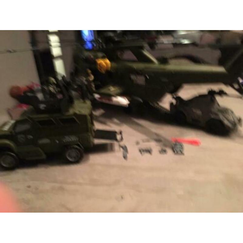 Soldier force helicopter en 2 auto’s