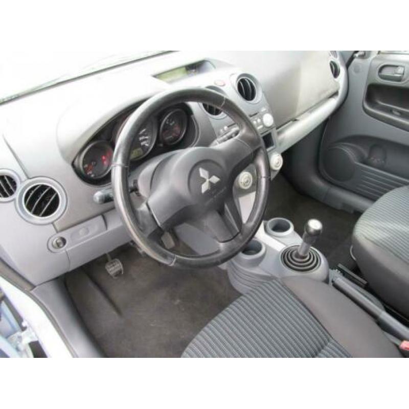 Mitsubishi Colt 1.3 Incharge+ (bj 2008)