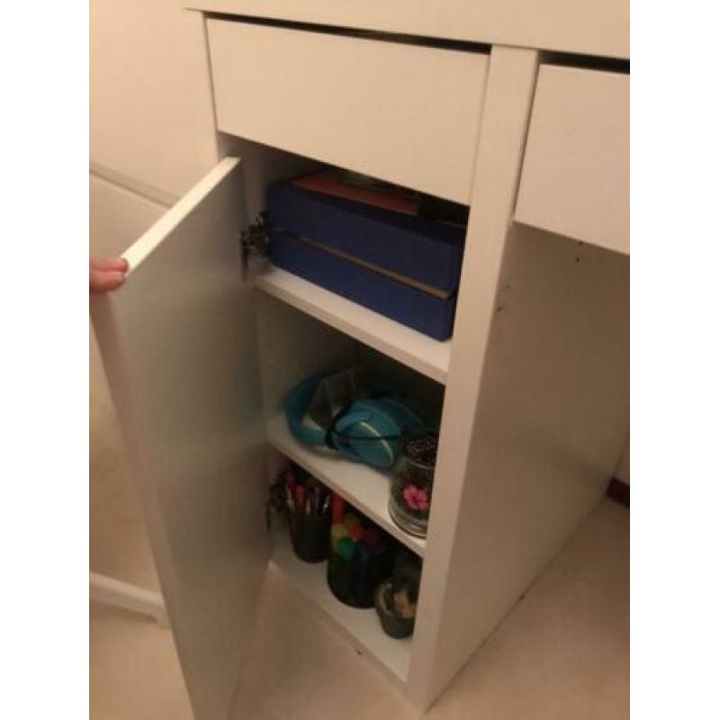 Micke bureau