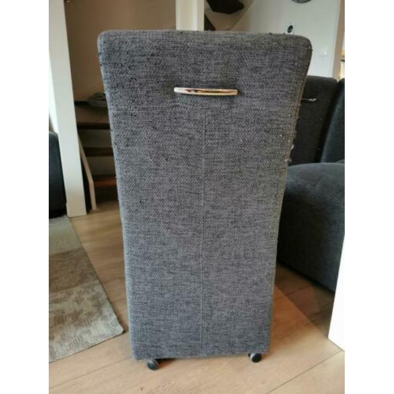 Zes antraciete, stoffen eetkamerstoelen