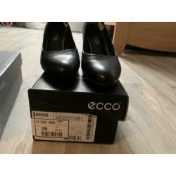 Leuke dames pumps maat 38