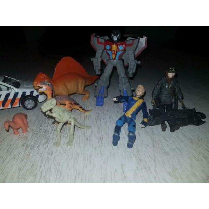 Diversen transformer, dino, actiefiguur, politieauto