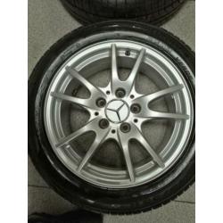 Mercedes Orig Zomerset 4x PIRELLI 4x 8mm zgan zie alle fotos