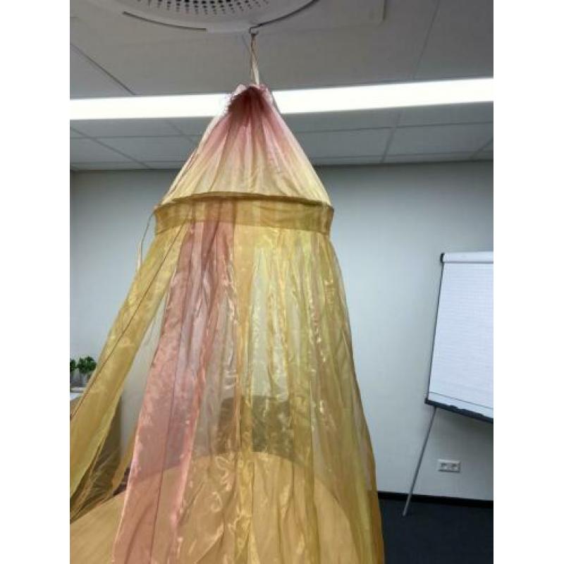 Goudkleurige klamboe voor baby/kinderkamer, nieuw.