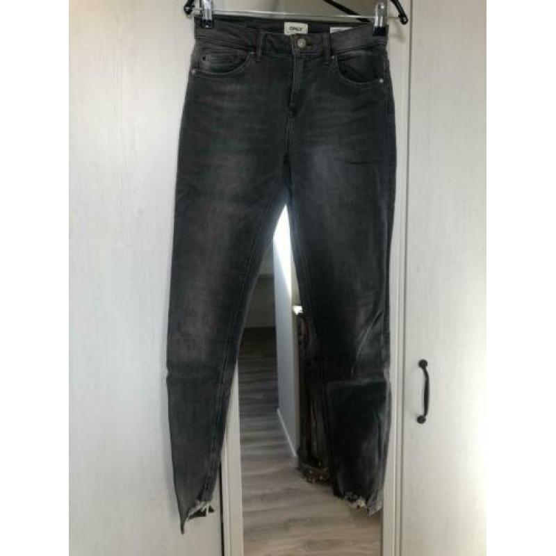 4 jeans