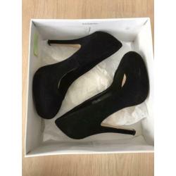 Steve Madden, Zwarte hoge hakken van suède leer, maat 38