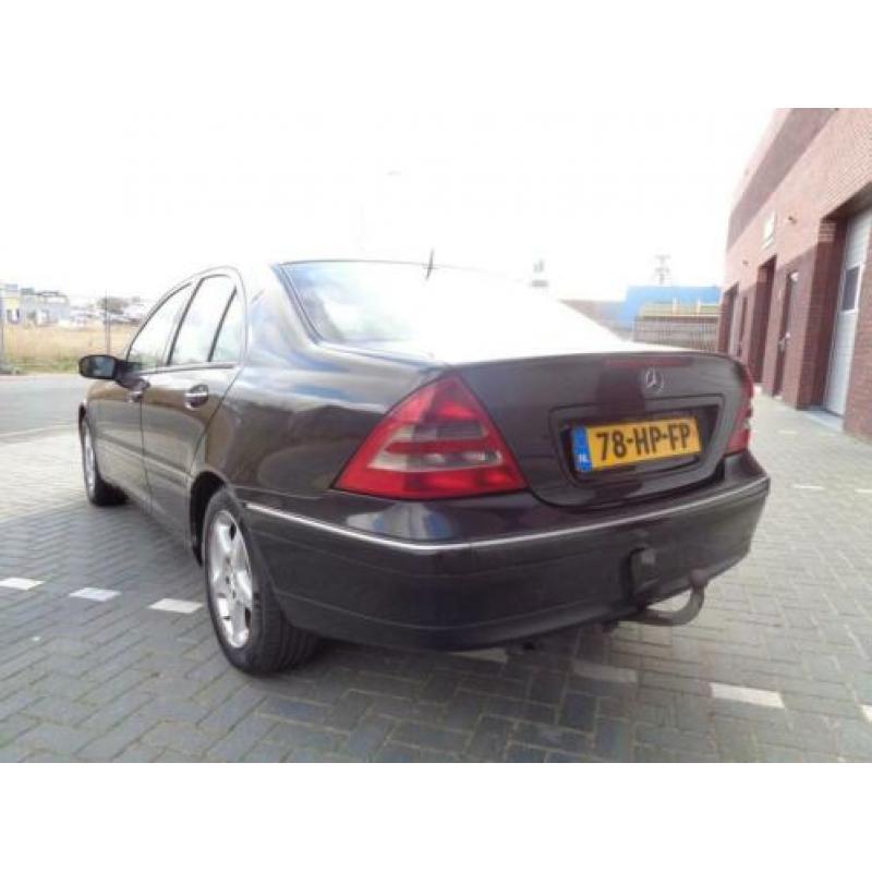 Mercedes-Benz C-klasse 200 CDI Avantgarde Airco! AUT! Velgen