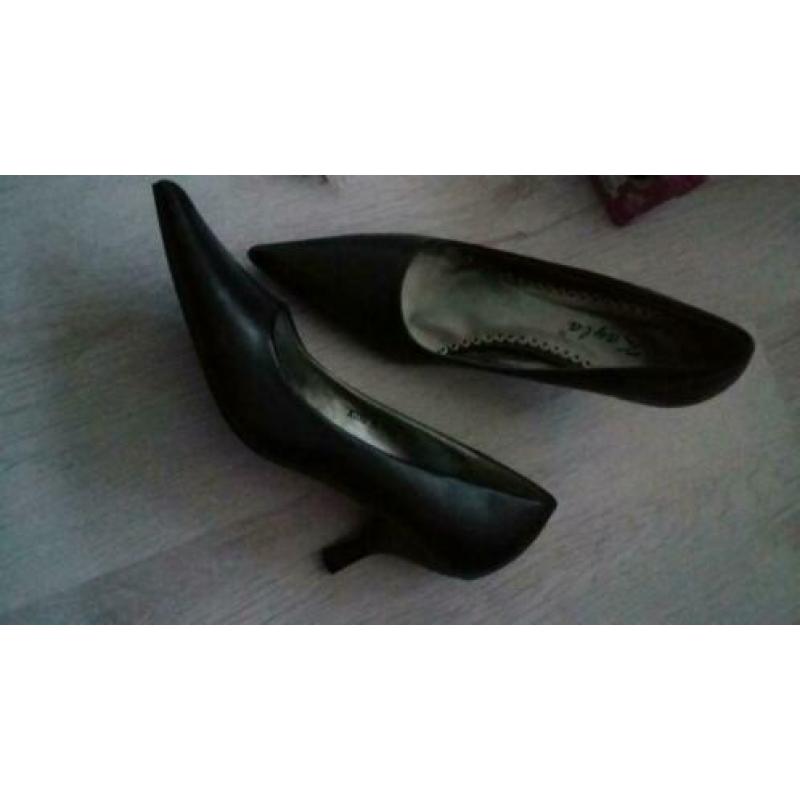 Pumps 36