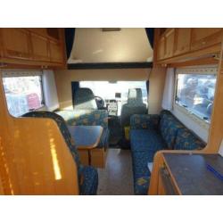 Lekker compacte doch ruime Adria 580 DX alkoof camper