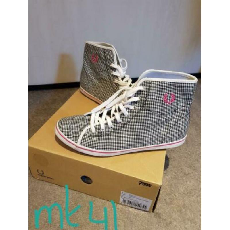 Div. Schoenen en laarzen, mt 41