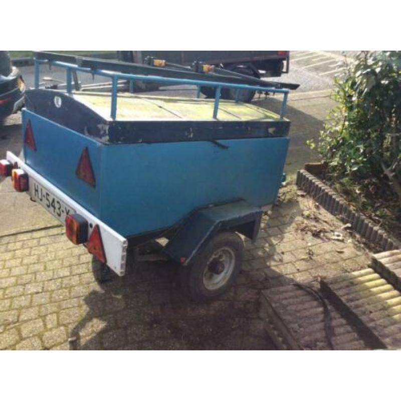 Kampeer aanhanger