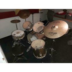 Ludwig drumstel (double bass!)