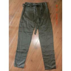 Leuke nieuwe baggy only broek maat 36.