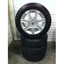 15"Originele Peugeot 4x108 Velgen+Banden 207/208/partner !!!