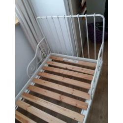 Te koop meegroeibed Ikea met 3-delig matras
