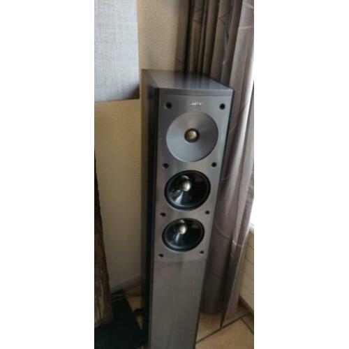 Nette Jamo s606 speakers te koop.