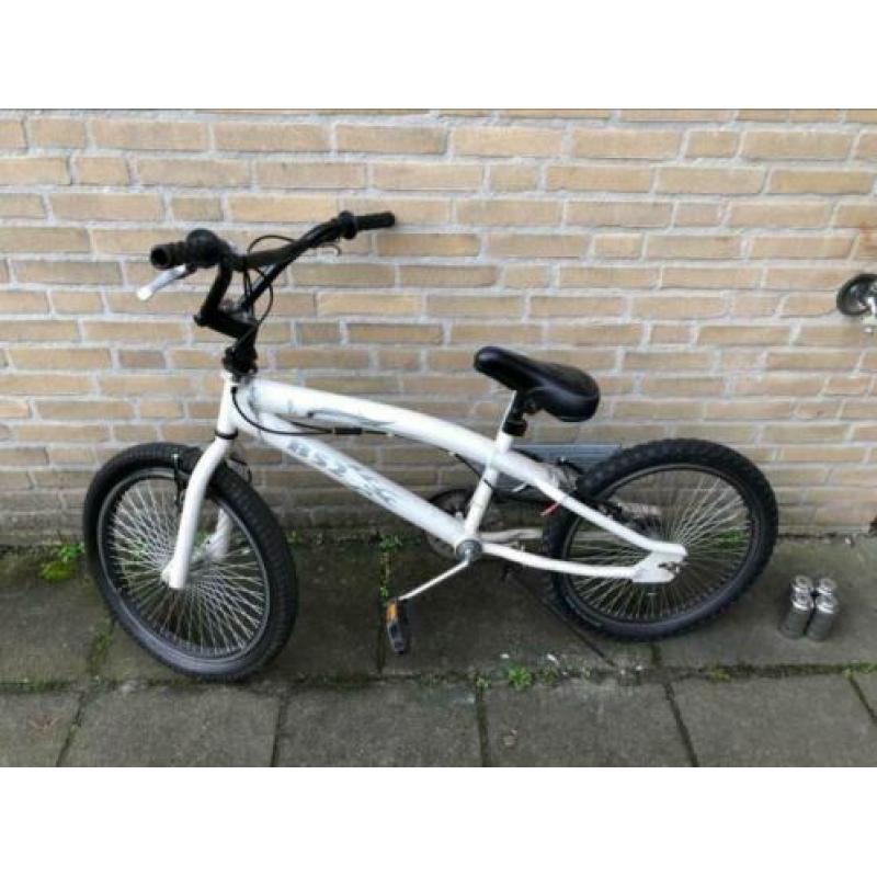 Mooie BMX te koop, vanwege verhuizing geen ruimte meer.