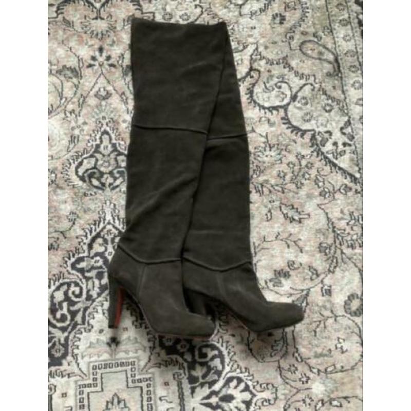 Over knee suede laarzen maat 41 Christian Louboutin bruin
