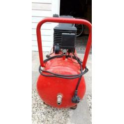 Mooie gebruikte compressor 50liter 2HP