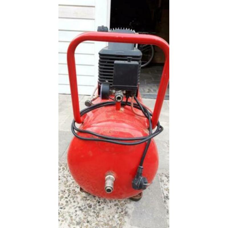 Mooie gebruikte compressor 50liter 2HP