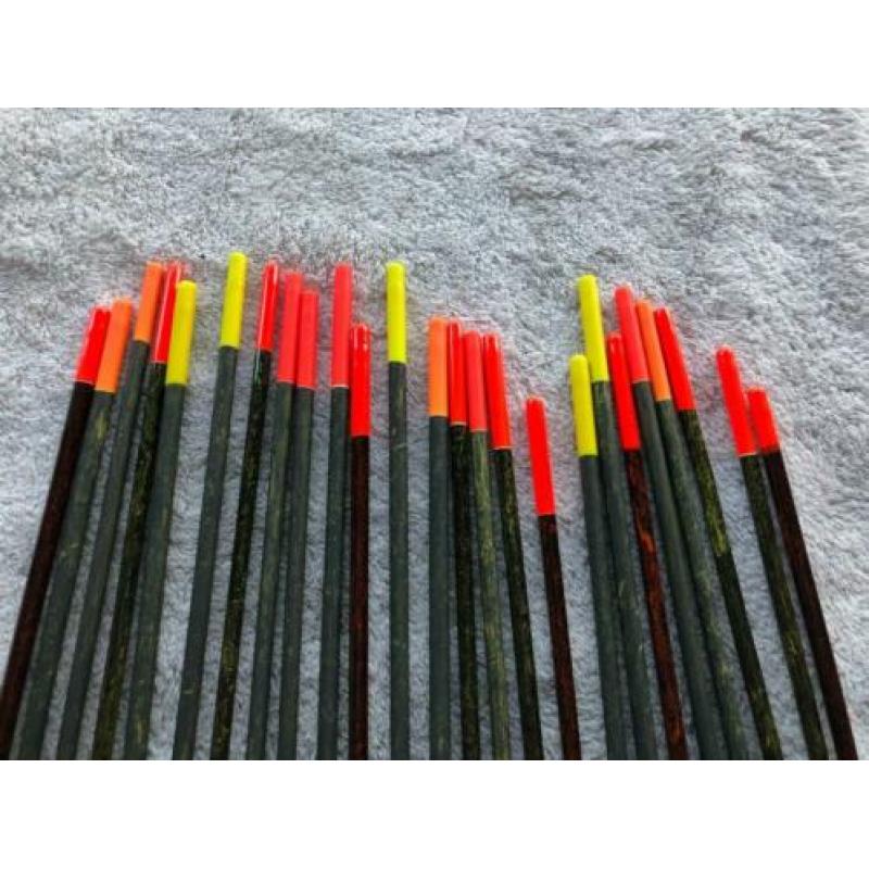 adv 233 / NIEUW mixset 25 dobbers