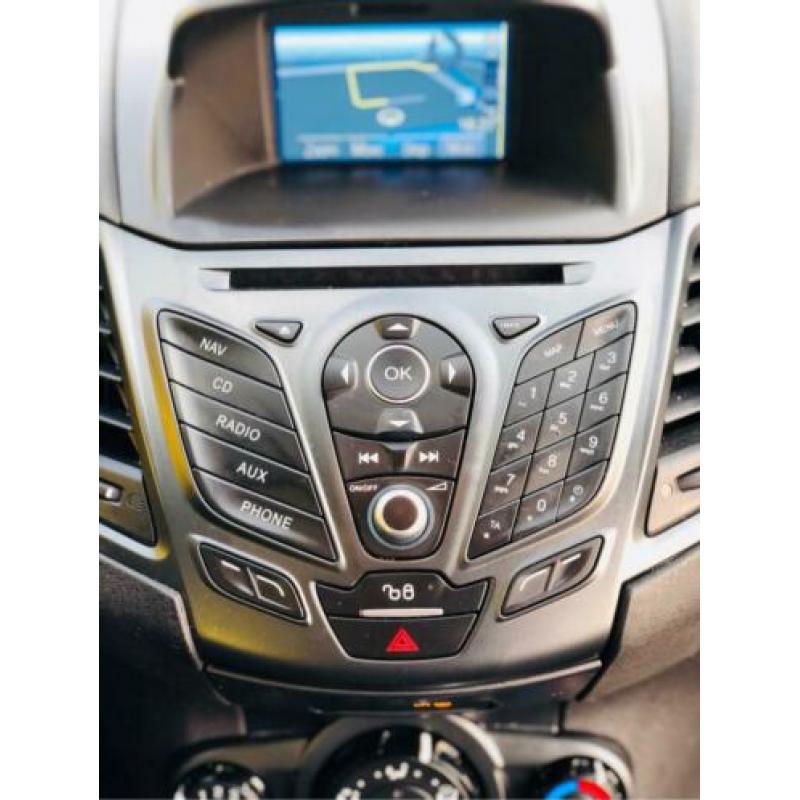 Ford Fiesta 1.5 TDCi NAP PDC NAVI LED VEEL OPTIES