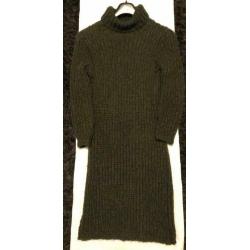 Olijfgroene jurk mt 36/38 mix alpaca mohair zijde.