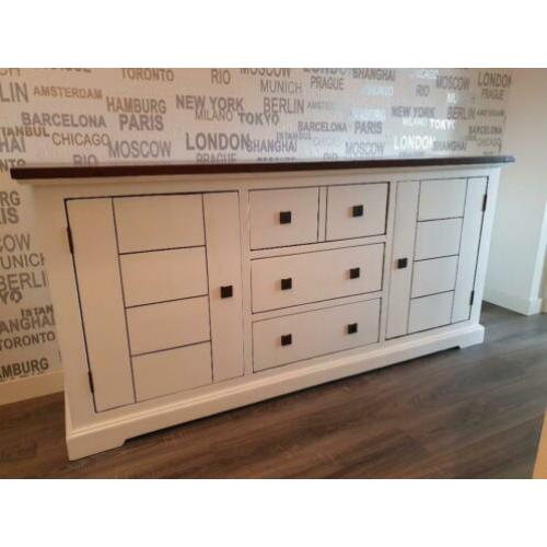 Behandeld houten dressoir 190 cm breed
