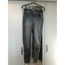 4 jeans