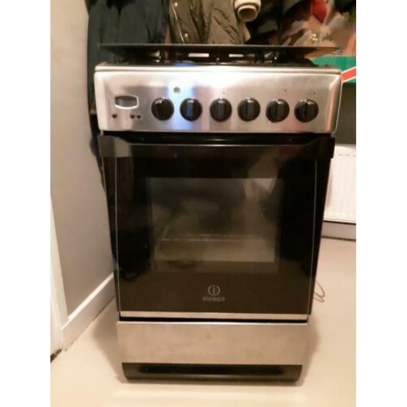 Rvs gasfornuis met elektrische oven merk indesit