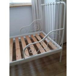 Te koop meegroeibed Ikea met 3-delig matras