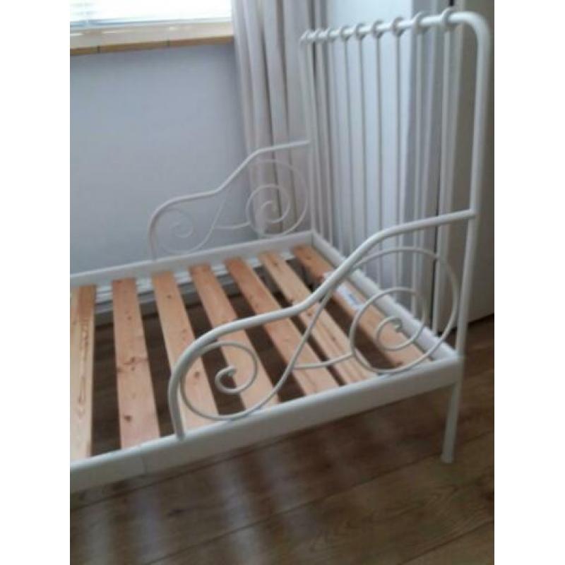 Te koop meegroeibed Ikea met 3-delig matras